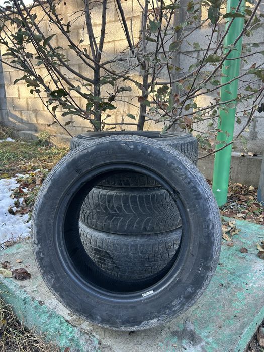 Зимние шины комплект