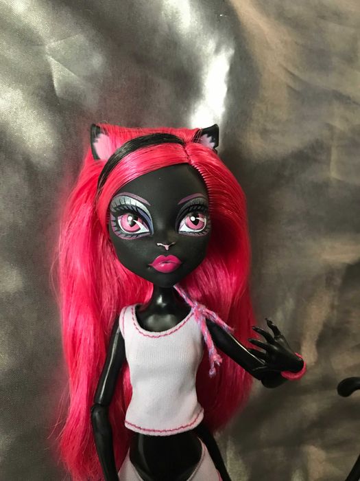 кукла Monster high монстер хай Catty Noir