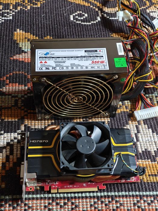 Radeon HD7870 + PSU 550W