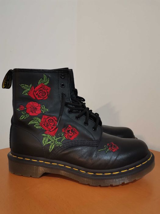 Dr Martens nr. 40 botine cu sireturi