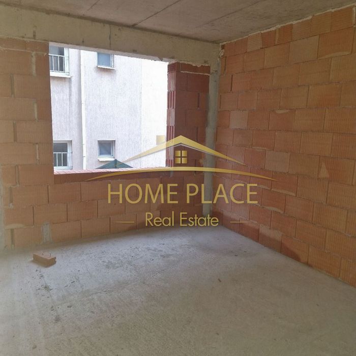 Тристаен апартамент в района на Изгрев