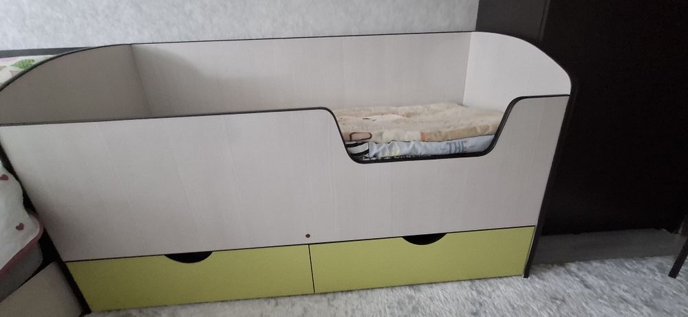 Продам детскую кровать