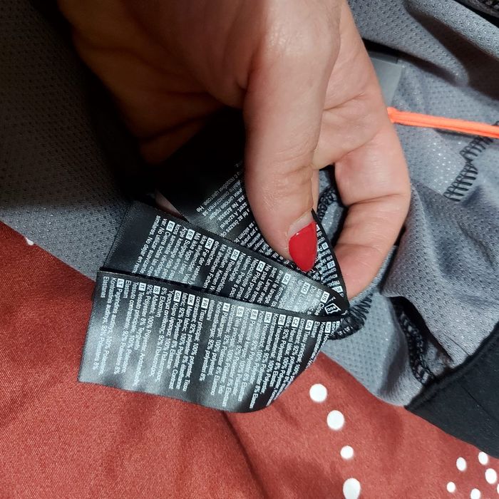 Pantaloni sport de munte