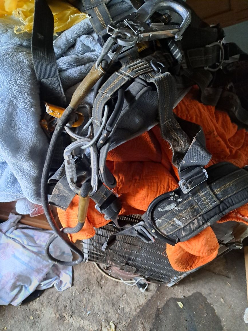 Ham alpinist utilitar