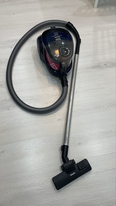 Продам пылесос Philips