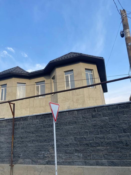 Продам 2-х этажный дом