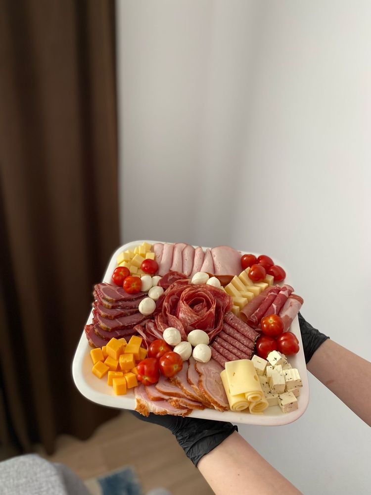 Prăjituri și torturi/platouri aperitive