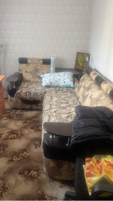 Диван угловой б/у