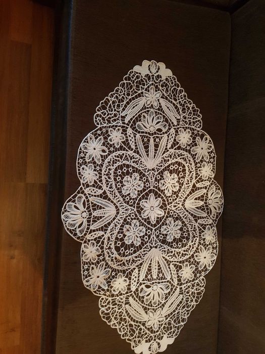 Vand fata de masamanual lucrata