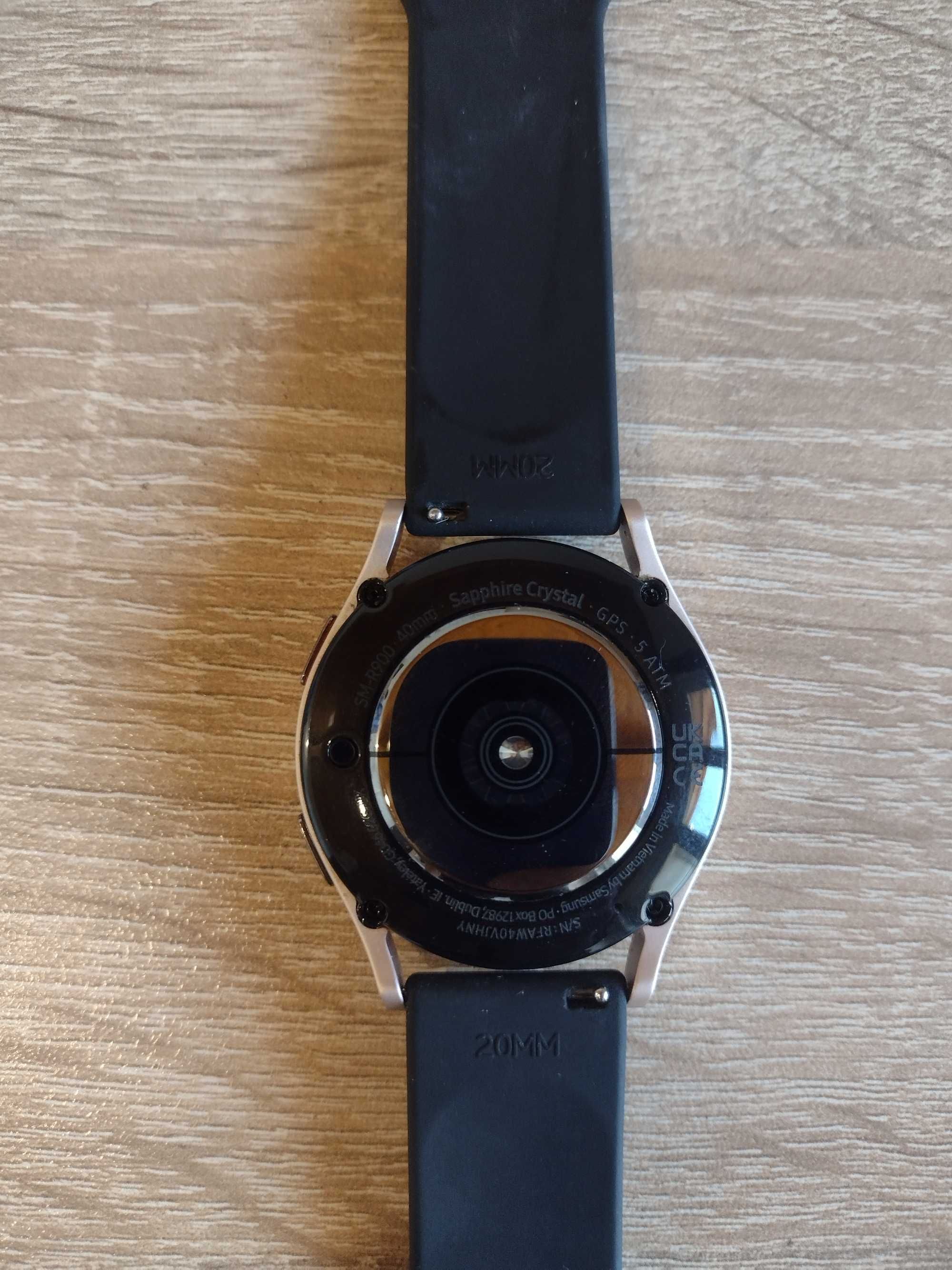 Samsung Galaxy Watch 5 pink gold