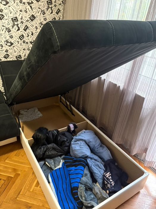 Разтегателен ъглов диван-черен велур