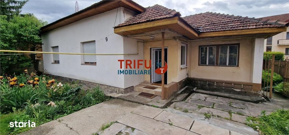 Casă de vânzare cu 4 camere în apropierea Cetății Alba Carolina