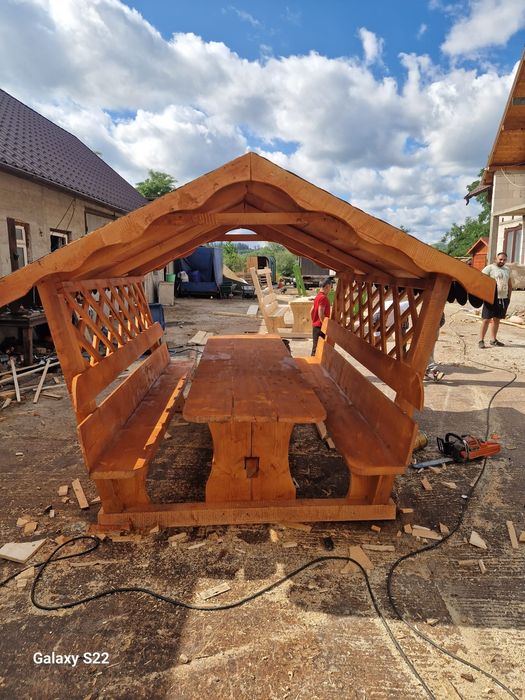 vând foișor pentru grădină curte