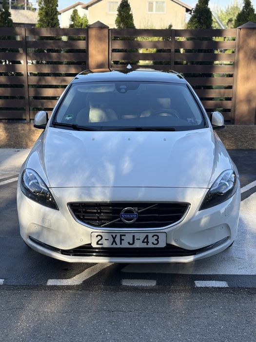 Volvo V40 2.0  190 CP