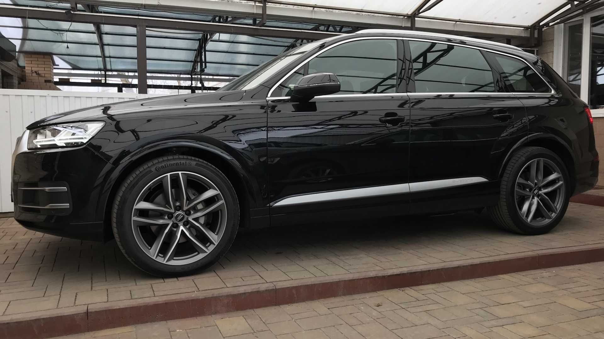 AUDI Q7 S-Line Quattro