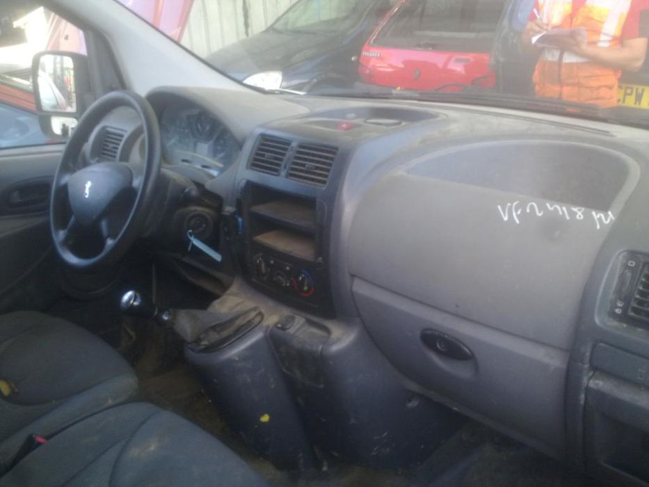 Peugeot Expert 1.6 HDi 2008г. на части