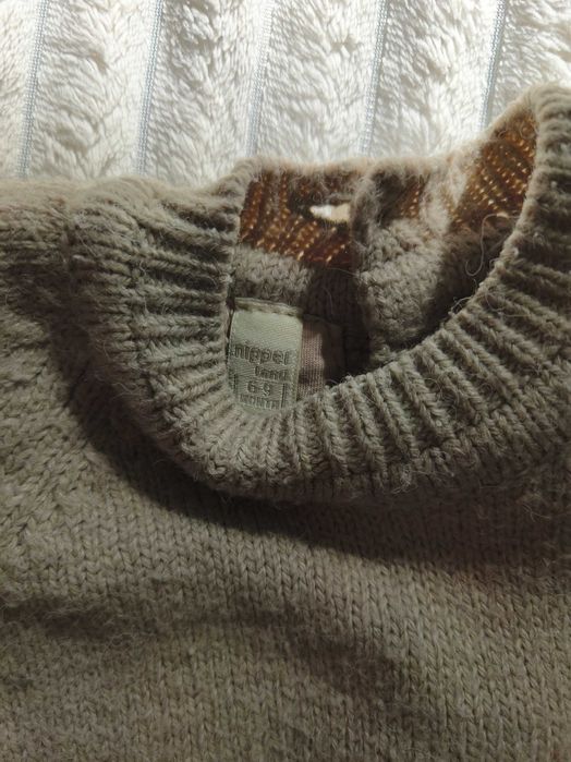 Продаем детский вязаный комбинезон