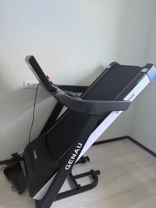 Беговая дорожка Genau