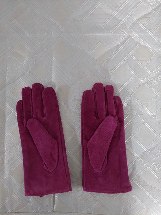Manusi dama, NOI, piele intoarsa