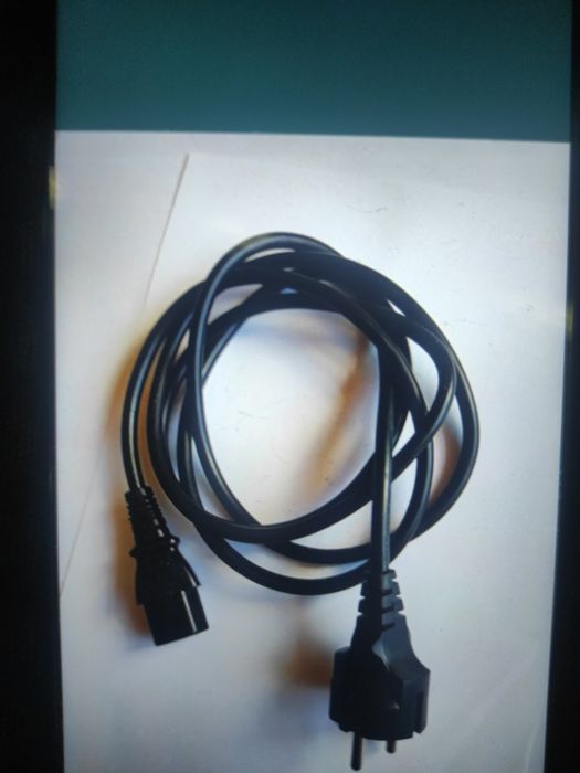 Cablu electric de alimentare 220 V pentru calculatoare desktop