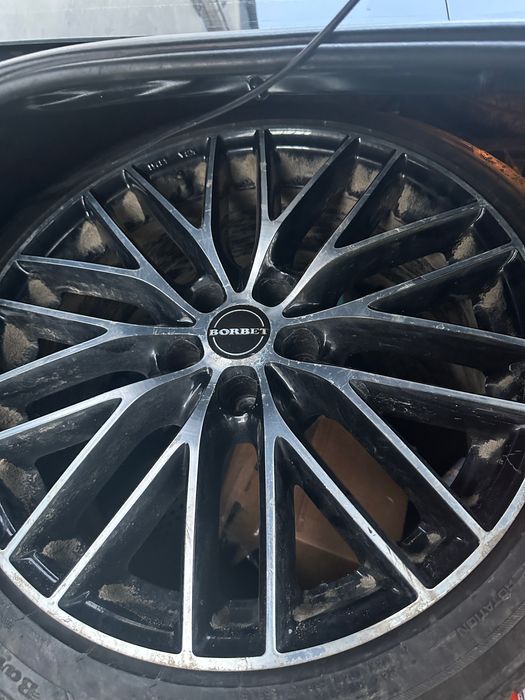 Vând jante r18 +cauciucuri iarna