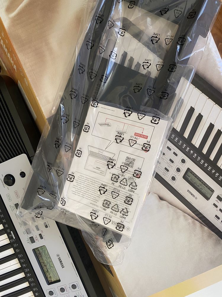 Yamaha YPT-270 синтезатор
