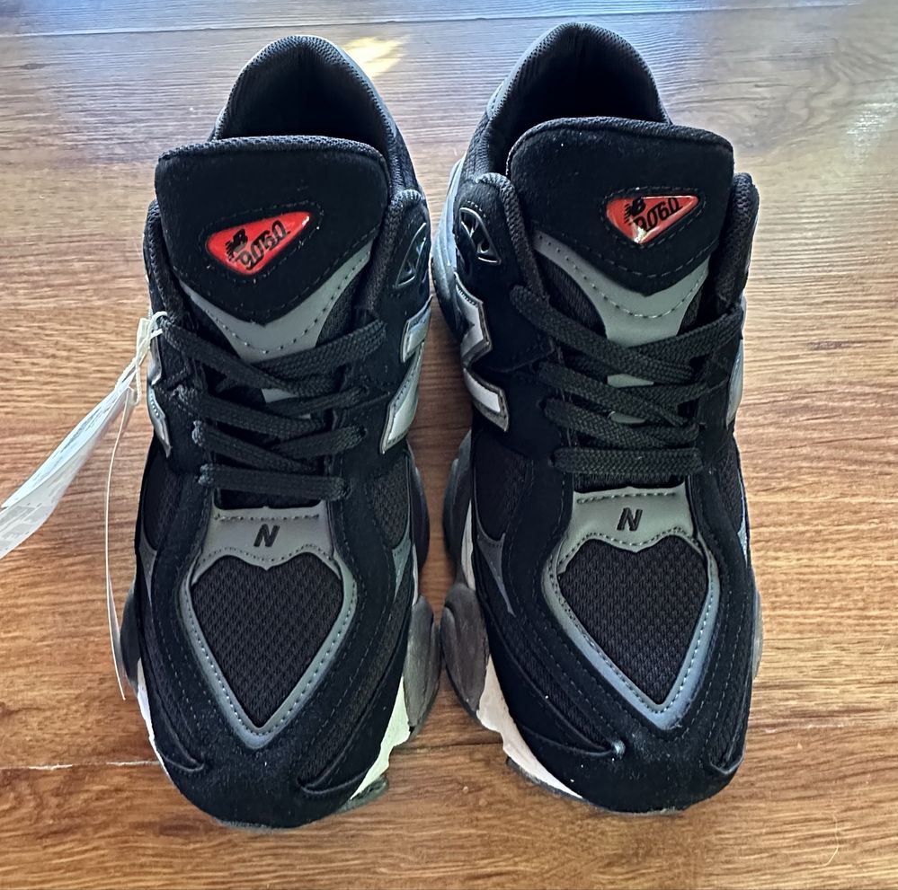 Мъжки маратонки New Balance 9060 в черно със сиво
