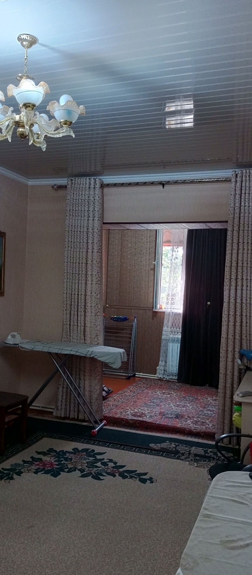 2-х комнатная квартира, 77 секция. г.Бекабад