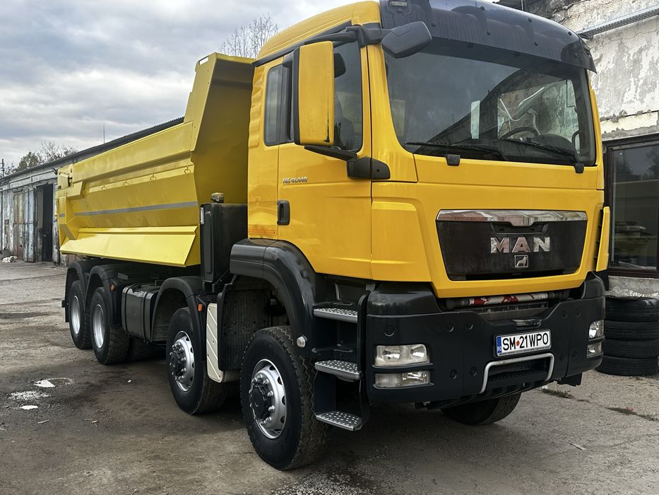 Vand autobasculanta 8x8 in stare buna de functionare