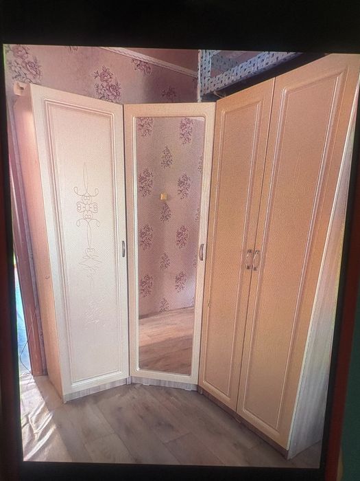 Продам кровать , шифонер все в отличном состоянии