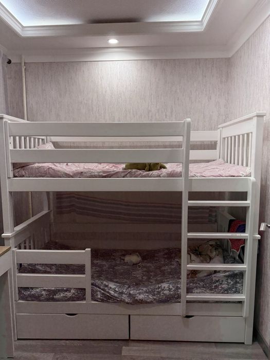 Двуярусная кровать