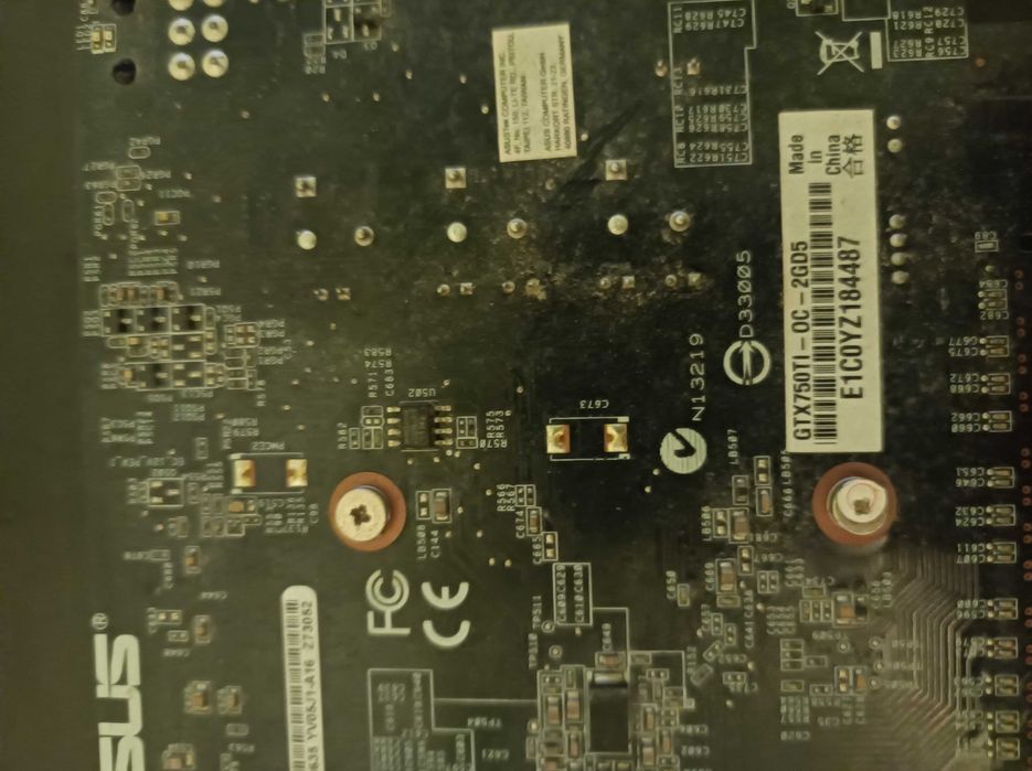 Vand placa video GTX 750 ti