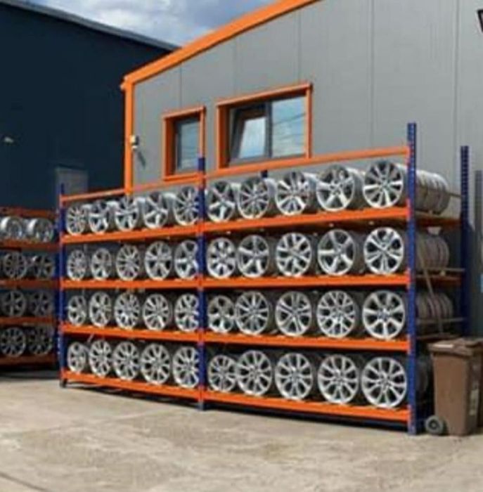 Rafturi metalice industriale