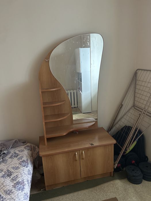 Продам шкаф 3000 самовывоз