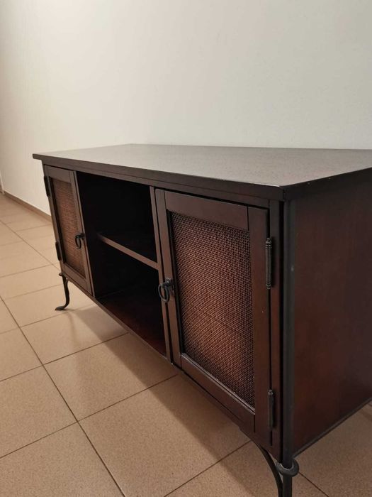 Комплект мебели гардероб, скринове и фотьойл