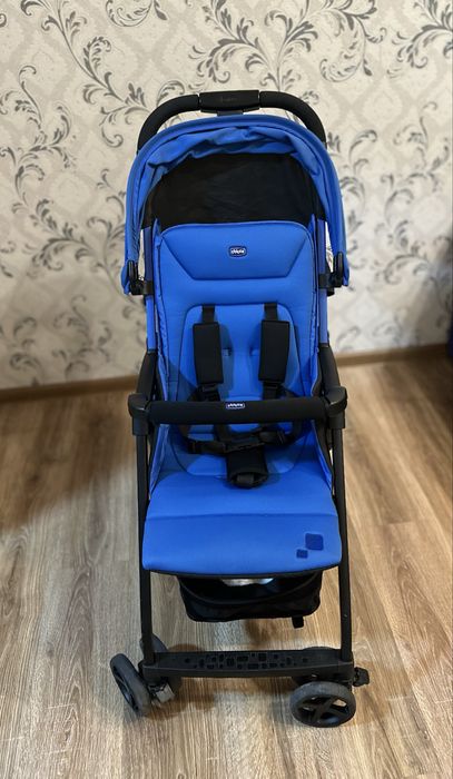 Продаётся коляска Chicco Ohlala