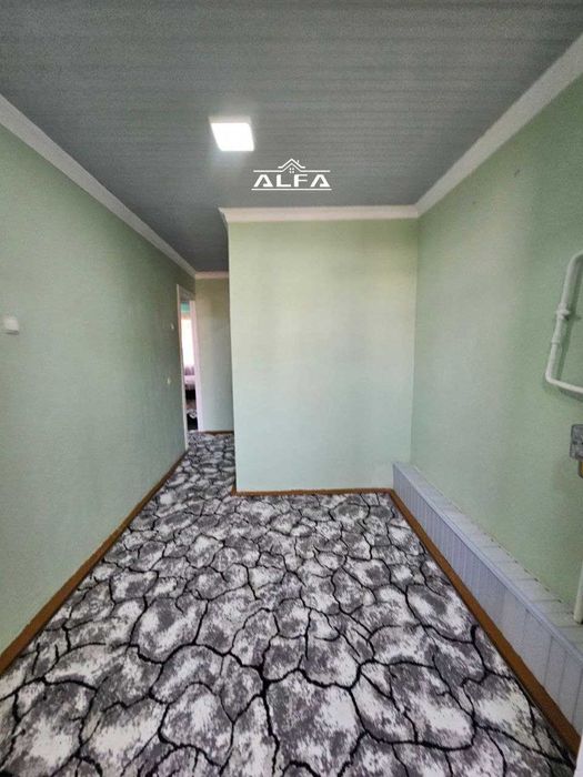 Buxoroda kvartira sotiladi  2 xonali 60m² 3-qavat.