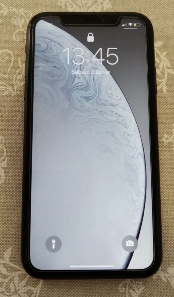 Iphone xr 128 gb все работает без дефектов