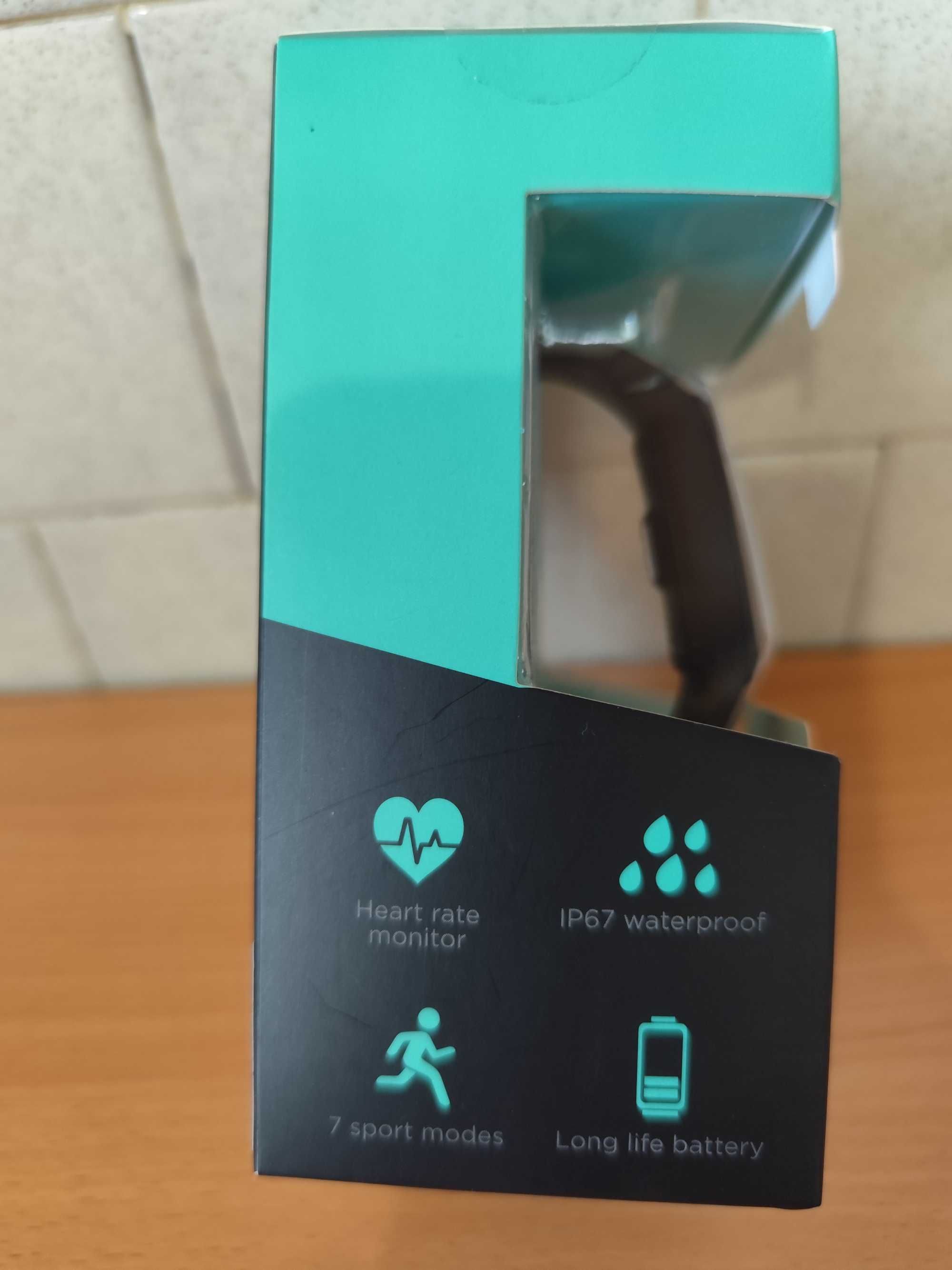 Продавам чисто нова Smart гривна CANYON  SB11BB
Нова, неразопакована