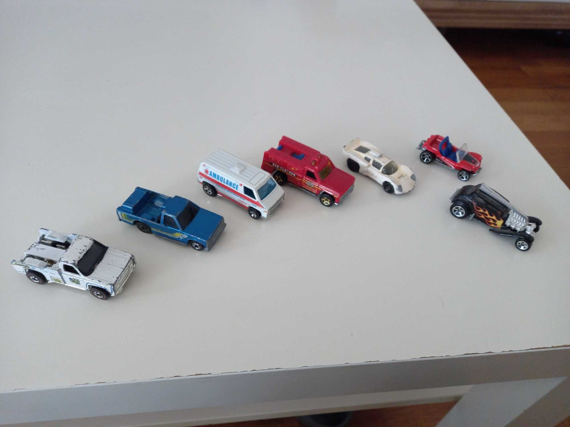 Стари и по-нови колички Hotwheels, има и доста редки