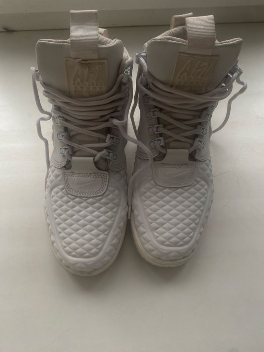 Продам кроссовки