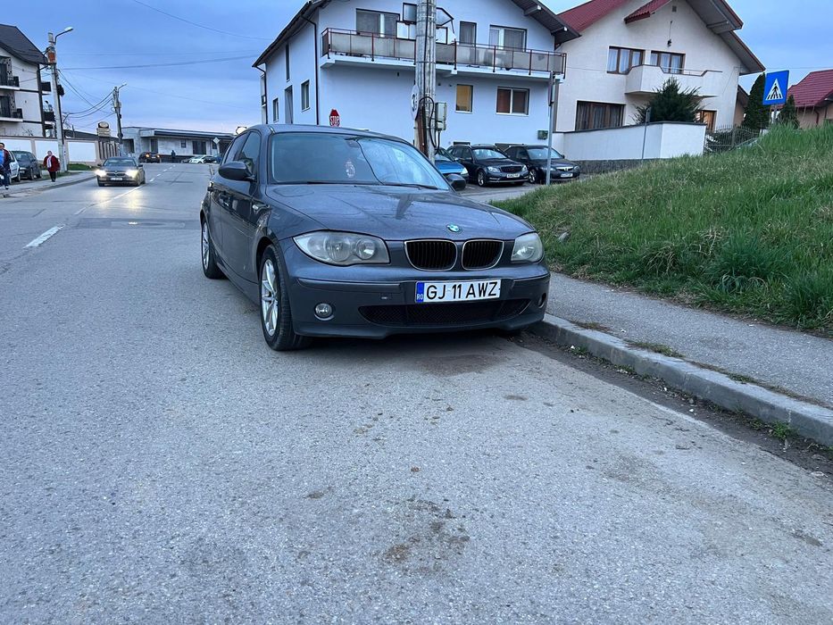 BMW seria 1, 118d 2005 122cp