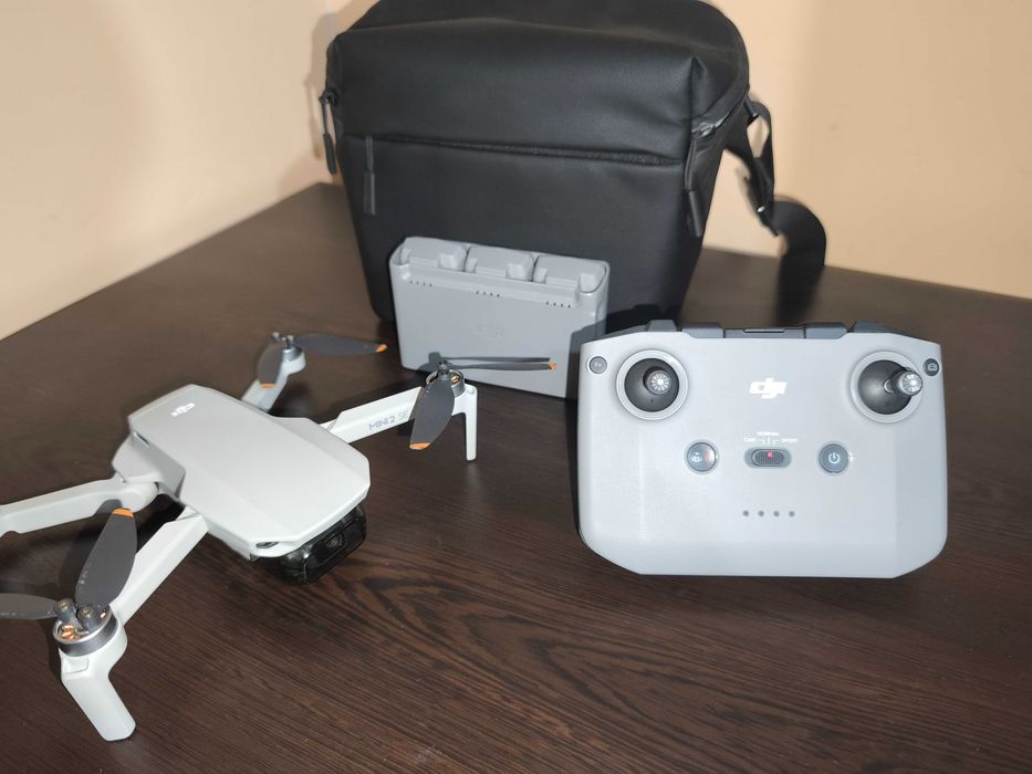 DJI Mini 2 SE Fly more Combo