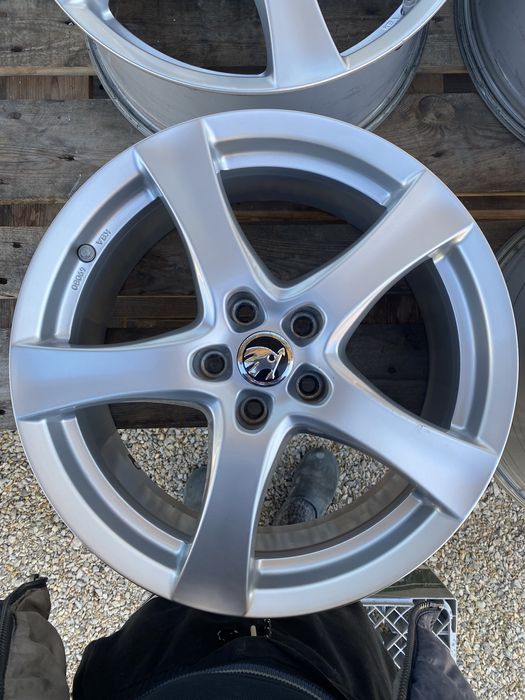 18 цола 5 х 112 мм Мерцедес , Фолксваген , Ауди , Шкода , VW