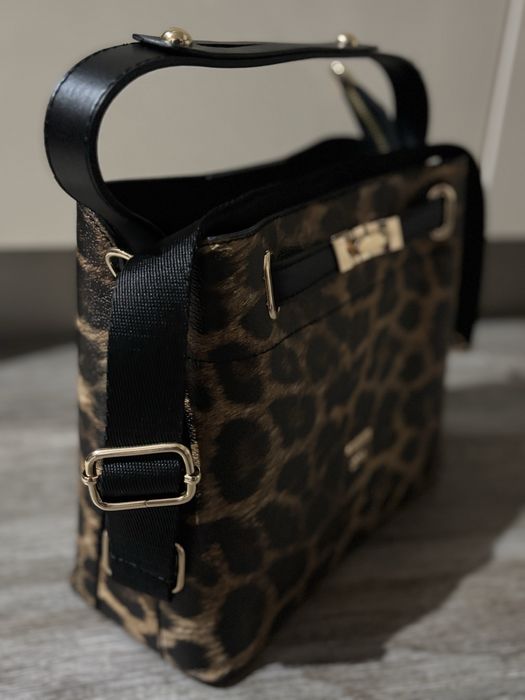 Дамска чанта GUESS 1981