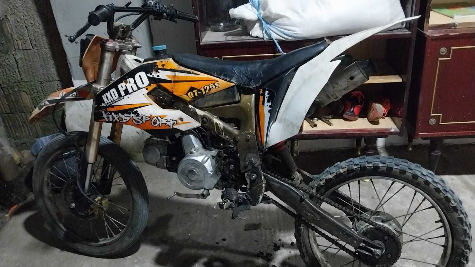 Vând cross 125cc