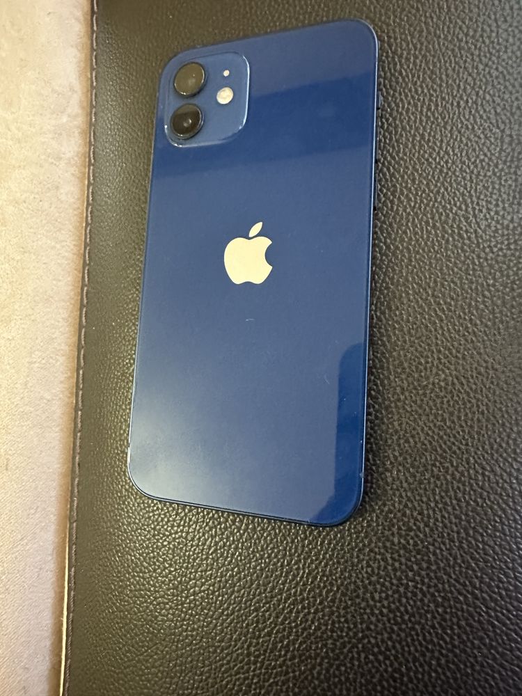 Iphone 12 64 GB Запазен!