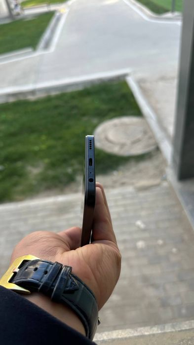 Xonor X7C telefoni sotiladi.