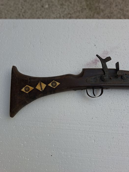 За декорация или за колекция..