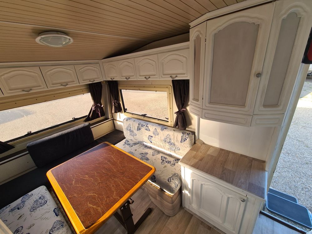 Продава се каравана HOBBY 400C